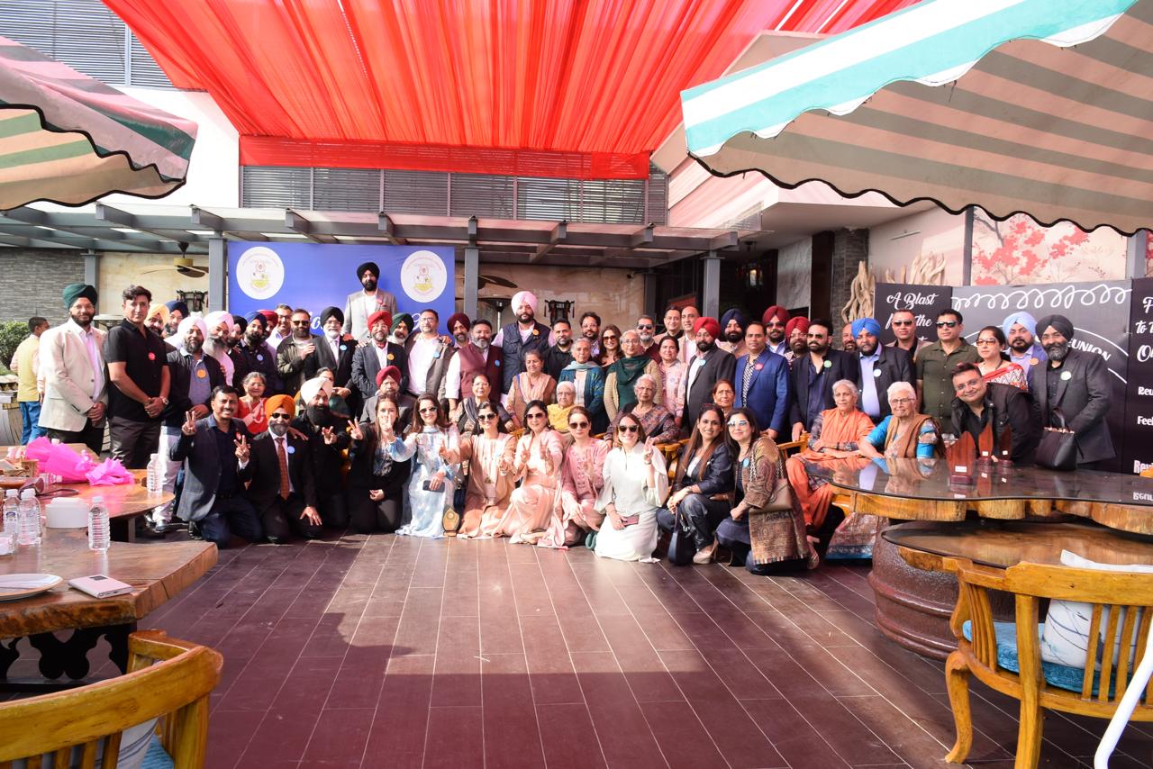 Reunion GNPS ’91 — seated group of friends and classmates